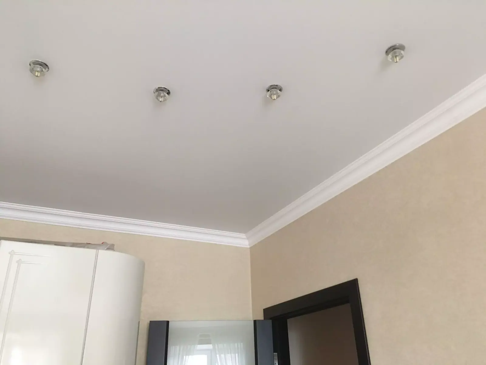 Матовый натяжной потолок в квартиру — Новомосковск, Кукунина, 9, фото 1